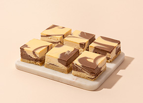 Chocolate & Vanilla Cheesecake Slice